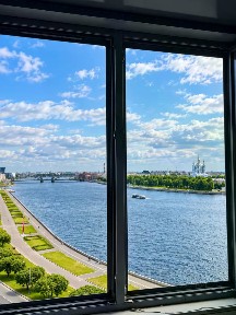 Продается 4-комн. квартира, 168,8 м²
