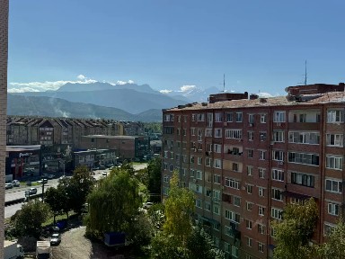 Продается 2-комн. квартира, 77 м²