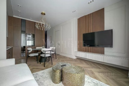 Сдается 4-комн. квартира, 105 м²