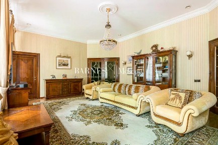 Сдается 3-комн. квартира, 110,5 м²