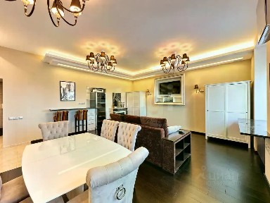 Сдается 2-комн. квартира, 82 м²