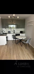 Продается 2-комн. квартира, 42 м²