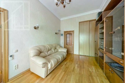 Сдается 4-комн. квартира, 77 м²