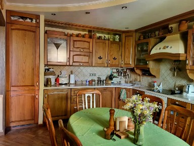 Продается 4-комн. квартира, 126,7 м²