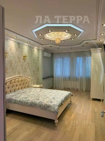 Продается 2-комн. квартира, 75 м²