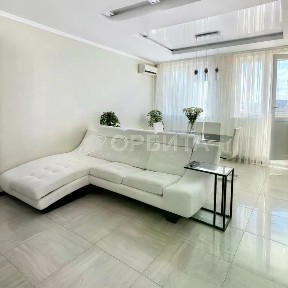 Продается 2-комн. квартира, 92,2 м²