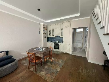 Продается 3-этажный таунхаус, 173,4 м²
