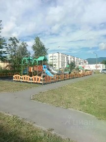 Сахалинская область, Южно-Сахалинск, 22-й микрорайон, ул. Саранская, 13А