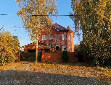 Продается 3-этажный дом, 389,2 м²
