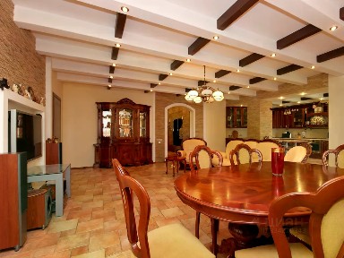 Продается 3-комн. квартира, 209,5 м²