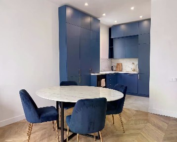 Продаются 2-комн. апартаменты, 60 м²