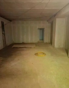 Продается торговая площадь, 275 м²