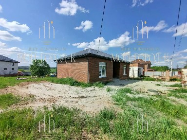 Продается 1-этажный дом, 98 м²