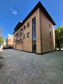 Сдается здание, 682 м²
