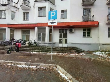 Тверская область, Тверь, р-н Московский, ул. Орджоникидзе, 18