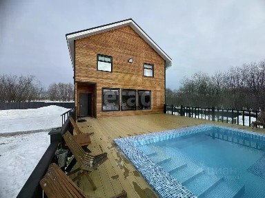 Продается 2-этажный дом, 140 м²