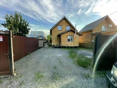 Продается 2-этажный дом, 145 м²
