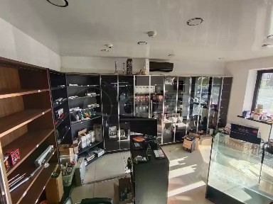 Продается торговая площадь, 85 м²