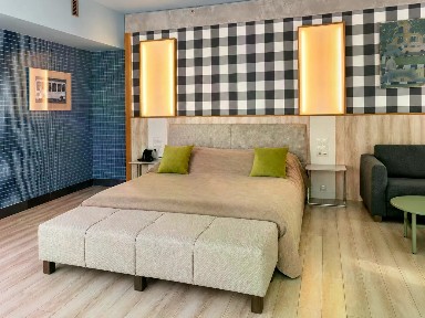 Сдаются 2-комн. апартаменты, 75 м²