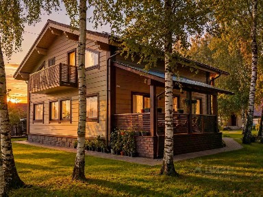 Продается 2-этажный дом, 183 м²