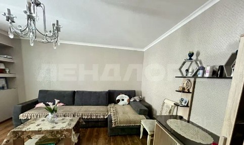 Продается 3-этажный дом, 182 м²