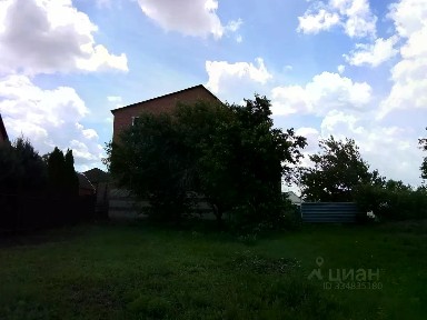 Продается 3-этажный дом, 431 м²