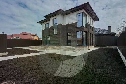 Продается 2-этажный дом, 170 м²