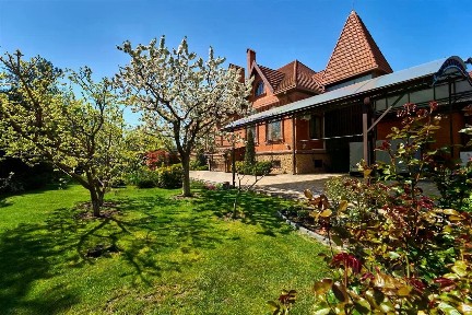 Продается 1-этажный дом, 450,3 м²