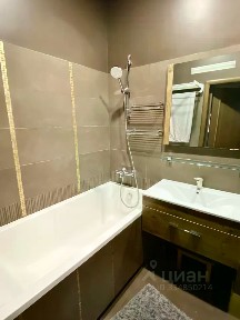 Продается 2-комн. квартира, 60 м²