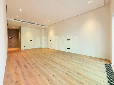 Продается 3-комн. квартира, 95 м²
