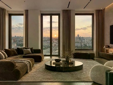 Продается 5-комн. квартира, 380 м²