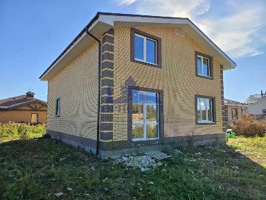 Продается 2-этажный дом, 190 м²
