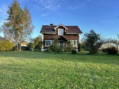Продается 2-этажный дом, 140 м²