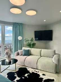 Продается 4-комн. квартира, 115 м²