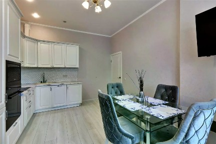 Продается 2-комн. квартира, 70 м²