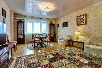Продается 2-комн. квартира, 92,6 м²