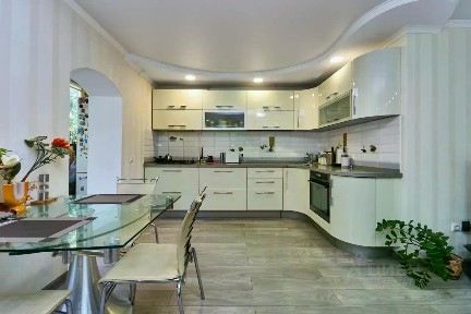 Продается 3-комн. квартира, 63,3 м²