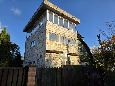 Продается 3-этажный дом, 192 м²