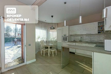Продается 2-этажный дом, 176 м²