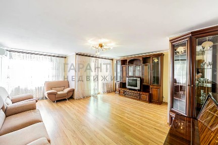 Сдается 4-комн. квартира, 100 м²