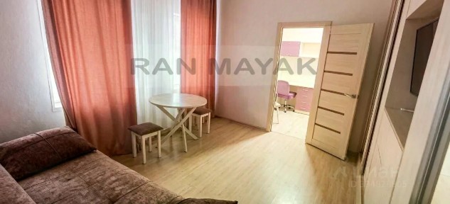 Продается 50% часть дома, 69,7 м²