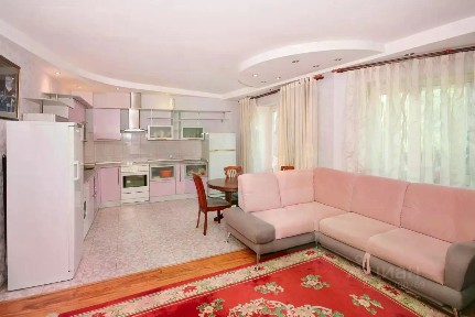 Продается 2-комн. квартира, 70 м²