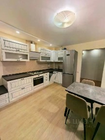 Сдается 2-комн. квартира, 74 м²