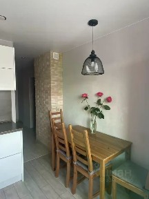 Продается 4-комн. квартира, 77 м²