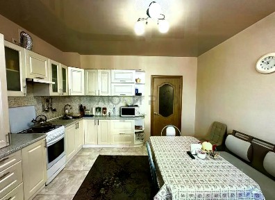 Продается 2-комн. квартира, 64 м²