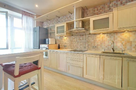 Сдается 2-комн. квартира, 70 м²