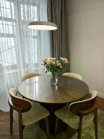 Сдается 3-комн. квартира, 121,2 м²