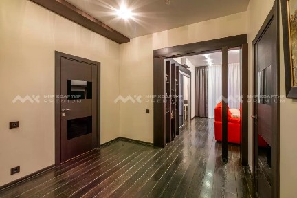 Сдается 3-комн. квартира, 122 м²