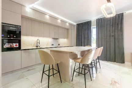 Продается 2-этажный коттедж, 240 м²