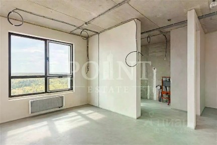 Продается многокомнатная квартира, 180 м²